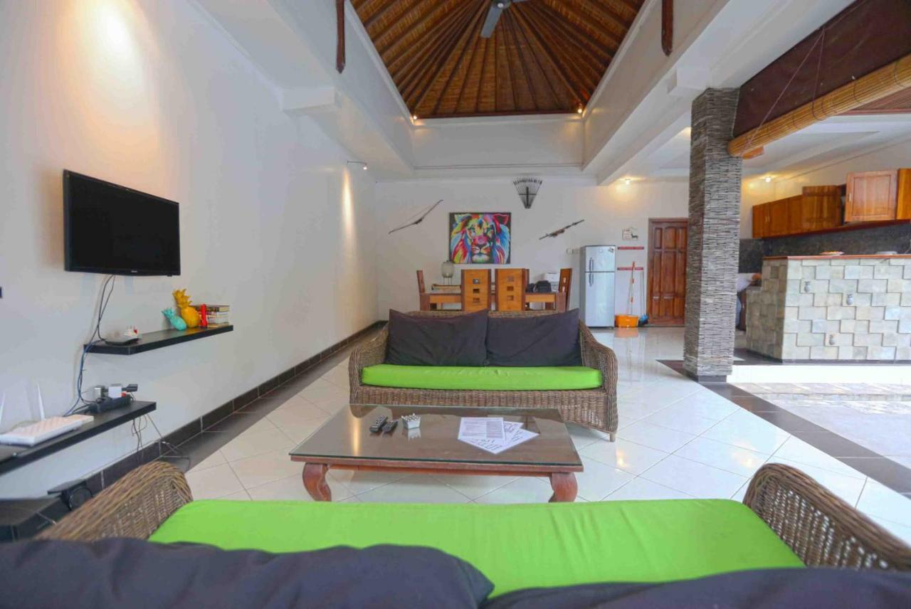 Axelle Villa Seminyak Exterior foto